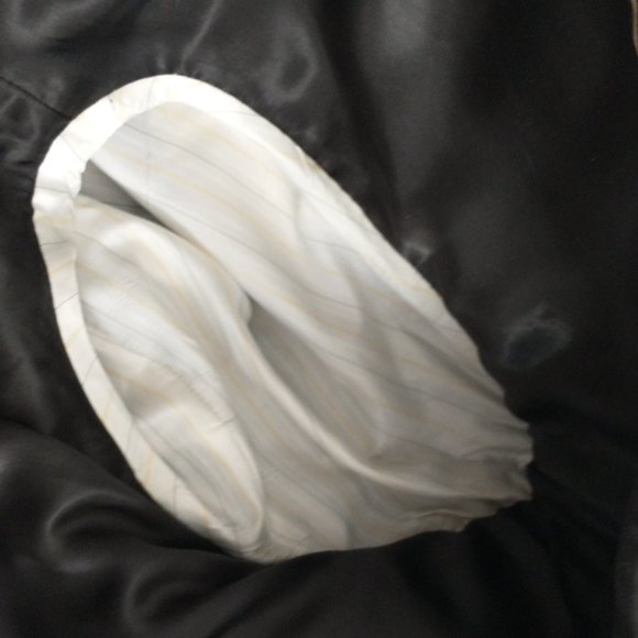 Veston - Picture 7 of 8